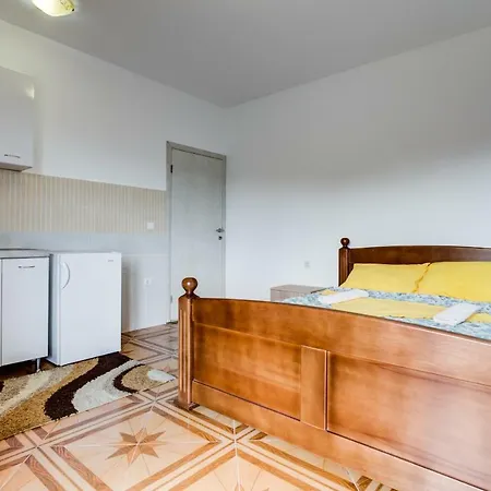 Village Holiday Kralj فندق مبيت وإفطار