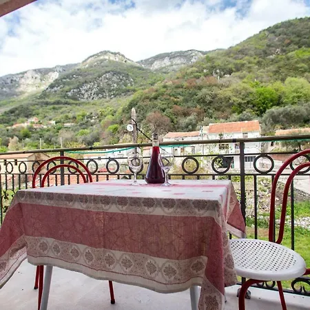 فندق مبيت وإفطار Village Holiday Kralj *